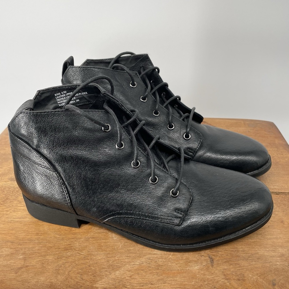 Steve Madden Black Soft Leather Lace-Up Ankle Boots Minimalist Combat Style 8.5M